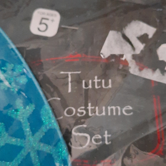 Tutu Costume Set. Frozen Print Tutu & Wings - Picture 2 of 4